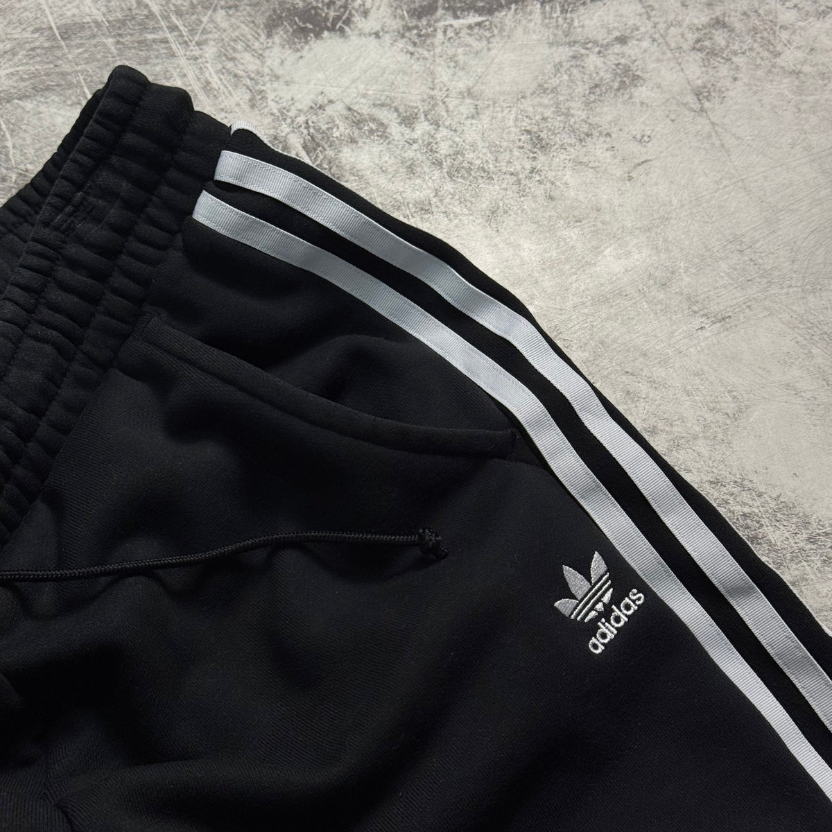 Pantalon adidas originals