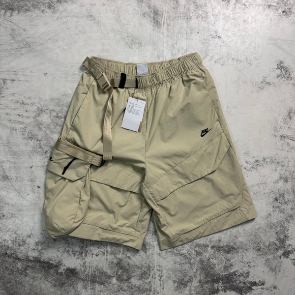 Short Nike Tech