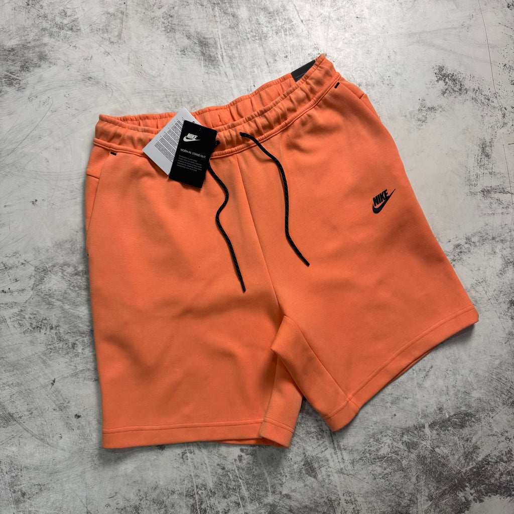 Short Nike Tech