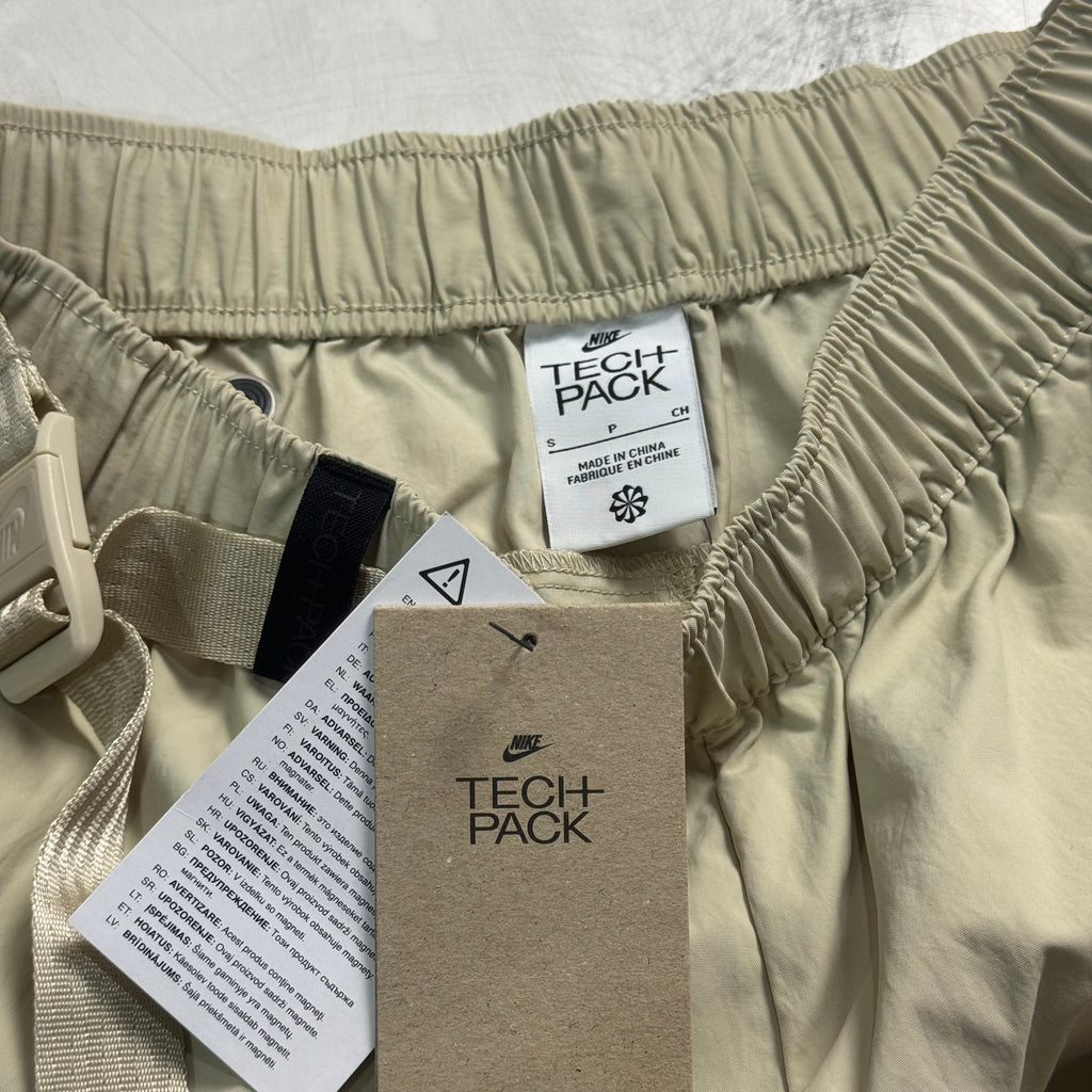 Short Nike Tech