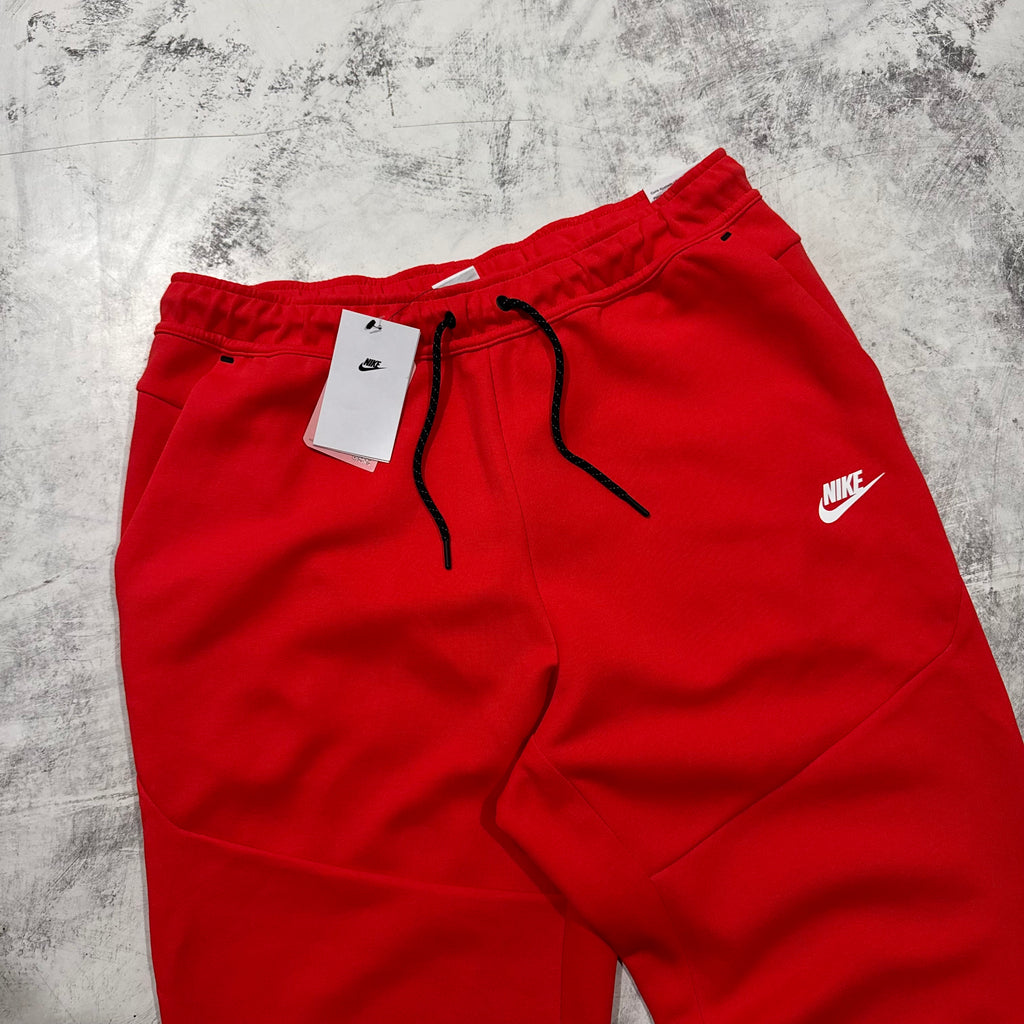 Pantalon Nike Tech