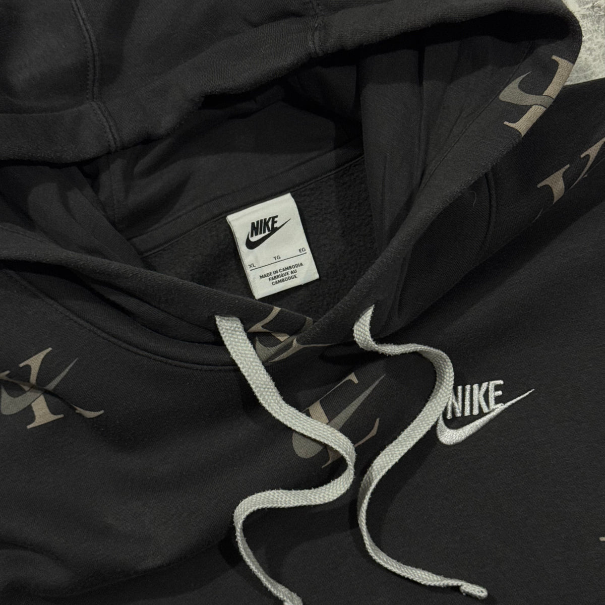 Poleron Nike Multiswoosh